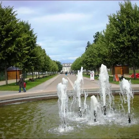 Проживание в семье Agreable *